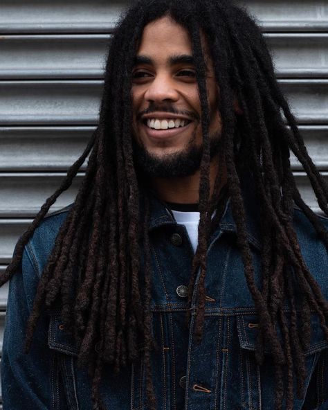 17.4k Likes, 328 Comments - Skip Marley (@skipmarley) on Instagram: “Gonna be replying to comments under the Slow Down music video all day 💜 drop one and I'll try to…” Skip Marley, Marley Family, Dreadlocks Men, African Natural Hairstyles, Mixed Curly Hair, Marley Hair, Lion's Mane, Black Men Hairstyles, Hair Reference