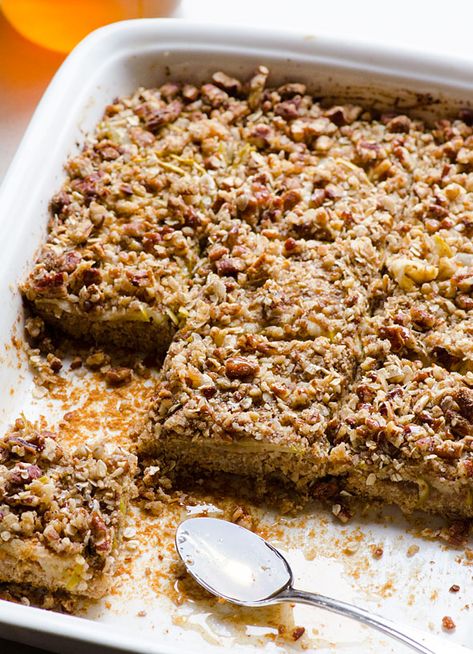 Apple Oatmeal Bars Recipe with honey, oats, whole wheat flour, applesauce, apples, and cinnamon for healthy soft bars with a pecan topping. | ifoodreal.com Apple Oat Bars, Healthy Apple Oatmeal, Oatmeal Bars Recipes, Strawberry Oatmeal Bars, Pecan Topping, Apple Oatmeal, Delicious Clean Eating, Oat Bars, Oatmeal Bars