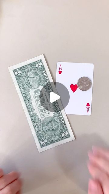 How To Fold Money For Gifts, Money Star, Money Heart, Wrapping Money, Origami Money, Folding Money, Money Origami, Diy Valentines Gifts, Mini Heart