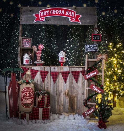 Hot cocoa stand photo Christmas Hot Chocolate Station, Hot Cocoa Bar Christmas, Cocoa Stand, Hot Cocoa Stand, Photo Backdrop Christmas, Cheap Christmas Diy, Christmas Photo Booth, Christmas Hot Chocolate, Christmas Pops