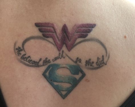 My Superman and WonderWoman tattoo. „She believed she could, so she did“ Superman Wonder Woman Tattoo, Wonder Woman Tattoos For Women, Superwoman Tattoo Ideas, Superman Tattoos For Women, Woman Wrist Tattoo, Ankle Tats, Super Hero Tattoos, Superman Tattoo, Groot Tattoo