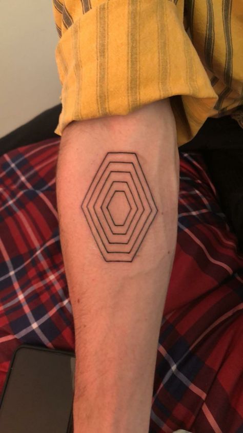 Tlsp Tattoo, Arctic Monkeys Tbhc Tattoo, Am Tattoo, Monkeys Tattoo, Arctic Monkeys Tattoo, Silly Cow, Hexagon Tattoo, Nerdy Tattoos, Monkey Tattoos