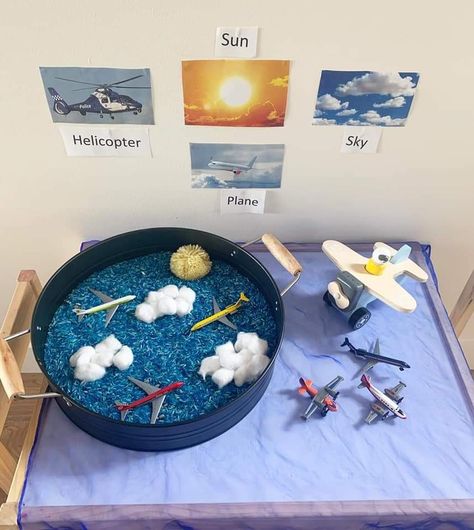 Reggio Emilia Airplane, Transport Tuff Tray Ideas, Baby Room Activities, Sensory Tray, Transportation Preschool, Transportation Theme, Baby Learning Activities, Tuff Tray, Pre K Activities