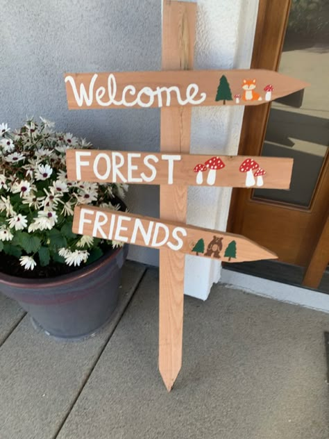 Woodland Party Theme, Forest Birthday Party, Woodland Animal Birthday, Welcome Wood Sign, Forest Baby Showers, Forest Birthday, Woodland Birthday Party, Forest Party, Woodland Birthday