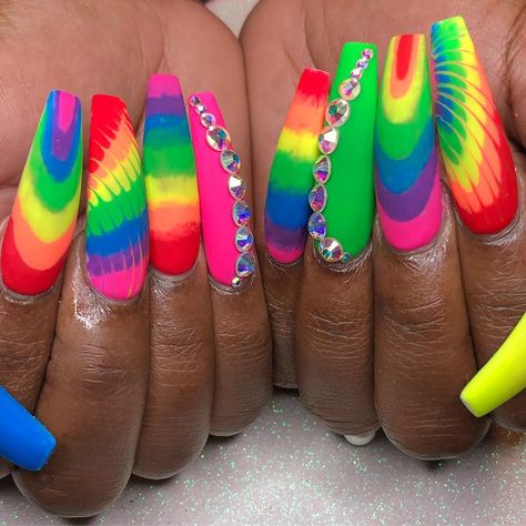 ❤️🧡💛💚💙💜💓#dndcolors #rainbow #nailfies #nailart #neon #neonnails #nailsofinstagram #nailsalon #nailshop #nailstudio #nailsaddict… Ugly Acrylic Nails, Neon Rainbow Nails, Anytime Nails, Neon Glitter Nails, Rainbow Nail Art Designs, Neon Acrylic Nails, Dnd Gel Polish, Colorful Nails, Crazy Nails