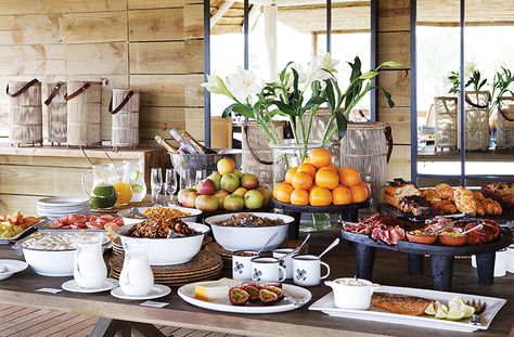 Awesome Breakfast set up Breakfast Buffet Table, Hotel Breakfast Buffet, Buffet Set Up, Hotel Buffet, Hotel Breakfast, Buffet Set, Buffet Ideas, Brunch Buffet, Buffet Display