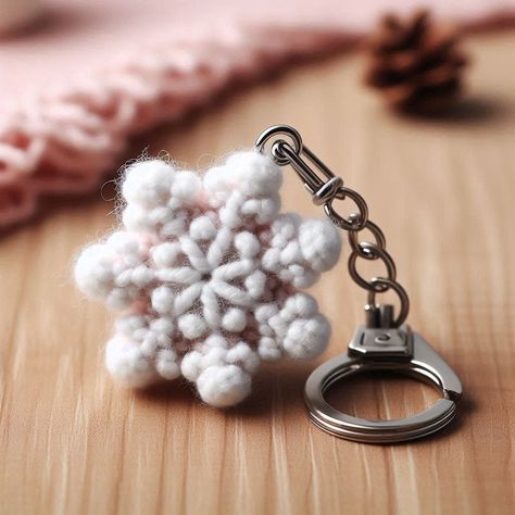 Easy Keychain Crochet, Crochet Animal Keychain, Snowflake Keychain, Crochet Snowflake, Amigurumi Animals, Winter Gifts, Crochet Snowflakes, Seasonal Decorations, Crochet Keychain