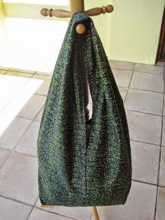 Slouchy Bag + FREE Pattern Instructions - Greenie Dresses For Less Classy Pictures, Winter Sewing Patterns, Sewn Bags, Carpet Bags, Hobo Bag Patterns, Tie Ideas, Bag Inspiration, Sac Diy, Japanese Bag