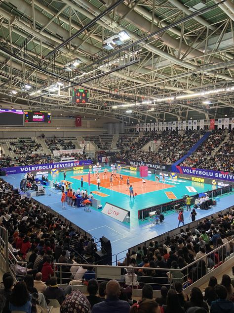 Volleyball Aesthetic, Volleyball Positions, Professional Volleyball, Usa Volleyball, Volleyball Clubs, Volleyball Inspiration, Team Success, Skill Games, Clubbing Aesthetic