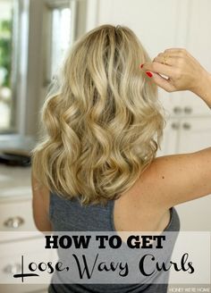 Loose Curls Medium Length Hair, Loose Wavy Curls, Curls For Medium Length Hair, Curled Hairstyles For Medium Hair, Curl Tutorial, Hair Curling Tutorial, Curl Your Hair, Hair Curling Tips, Wavy Curls