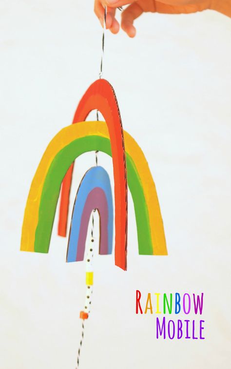 How to make an easy, breezy, cardboard rainbow mobile- Super pretty and fun art project to make with kids of all ages! Cardboard Rainbow, Rainbow Mobile, Mobile Template, Art Projects For Adults, Rainbow Paper, Rainbow Crafts, Cool Art Projects, Rainbow Kids, Rainbow Art