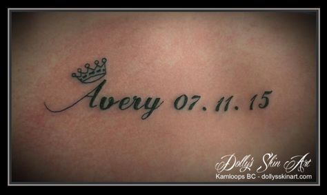 Avery Tattoo Name, Port Tattoo, Cm Tattoo, Tattoo Ideas Family, Initial Tattoo Ideas, Heart And Soul Tattoo, Magical Tattoos, Family Name Tattoos, Memorial Tattoo Quotes