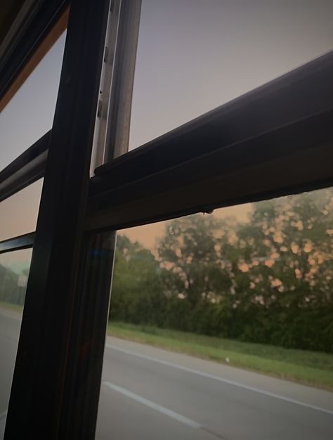 Bus Window Aesthetic, Bus Window View, School Bus Aesthetic, Comics Layout, Bus Aesthetic, Bus Window, So Aesthetic, Bus Graveyard, School Morning