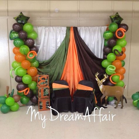 Camouflage Baby Shower Ideas, Baby Shower Backdrop Boy, Camouflage Baby Shower, Baby Shower Camo, Hunting Theme, Hunting Birthday, Camo Baby, Ideas Baby Shower, Outdoor Baby Shower