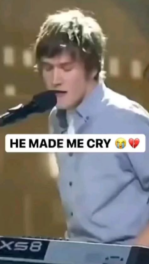 Funny Music Pictures, Quick Jokes Funny Laughing, Funniest Videos Ever, Funny Singing, Weird Videos, Hilarious Videos, Bo Burnham, Funny Short Clips, Extremely Funny