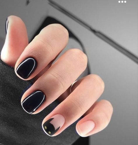 Nail Short Black, Short Black Gel Nails, Batman Nail Art, Nails Inspiration Black, Batman Nails, Dark Nail Designs, Black Gel Nails, Teen Nails, Punk Nails