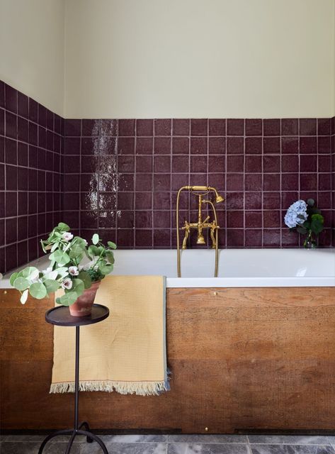 Inside a Warm Family Kitchen in a Victorian Terrace in East London Cosy Bathroom, Kitchen Guide, Gathering Table, Tile Countertops, Countertop Design, Victorian Terrace, Hall Design, Butter Yellow, Family Kitchen