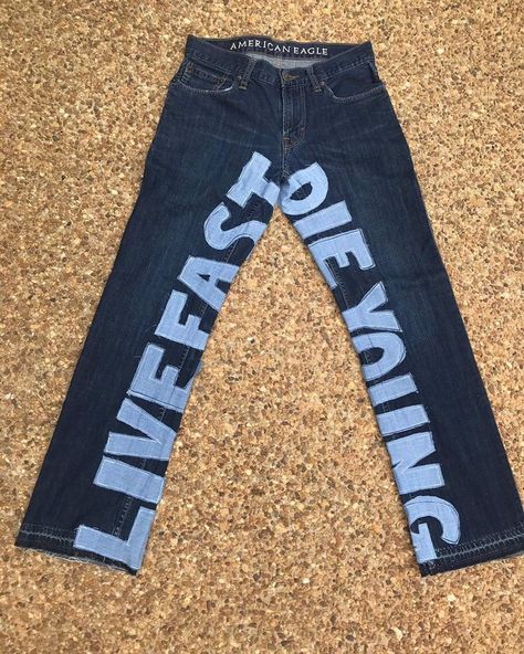 Words On Pants, Diy Jeans Paint Aesthetic, Diy Jeans Ideas, Custom Jeans Diy, Denim Diy Clothes, Custom Jean, Unique Jeans, Diy Clothes Design, Custom Jeans