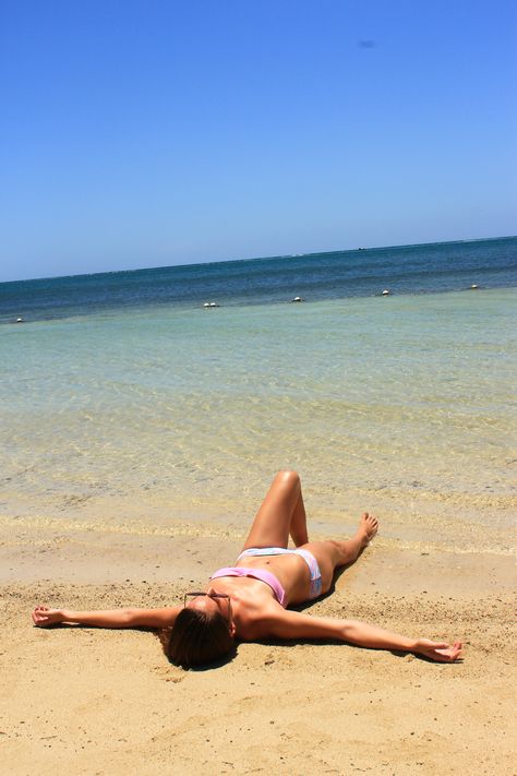 There is nothing as laying down on the beach and having the best tan of your life #VisitHonduras and get yours! Honduras Beach, Honduras Travel, Laying On The Beach, Twisted Tea, Repeat After Me, Best Tan, Holiday Images, Summer 2025, I Need More