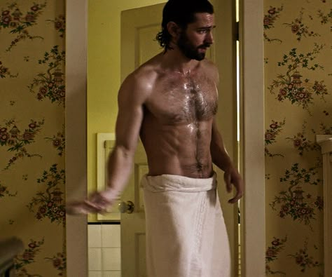 just a hole, sir Michael Huisman, Michiel Huisman, Guys My Age, Actors Male, Cute White Guys, Man Crush, Male Beauty, Bearded Men, Celebrities Male