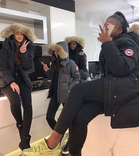 Canada Goose Women Outfits, Ashtray Euphoria, Canada Goose Outfit, Vinter Mode Outfits, Hype Fashion, Outfits Baddie, Canada Goose Women, Jacket Outfit Women, Uk Style