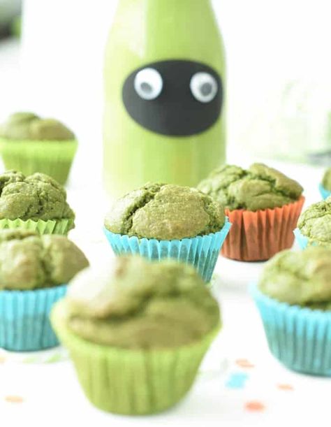 These moist vegan spinach banana muffins aka monster muffins as toddlers call them are healthy banana muffins for kids' snacks. They are packed with nutrients, fiber, protein, and also refined sugar-free. Bonus, these spinach blender muffins are also egg-free and dairy-free—the perfect vegan snack for kids. Muffins No Eggs, Spinach Banana Muffins, Banana Popsicle Recipes, Monster Muffins, Conscious Plant Kitchen, Vegan Banana Muffins, Gluten Free Banana Muffins, Spinach Muffins, Blender Muffins