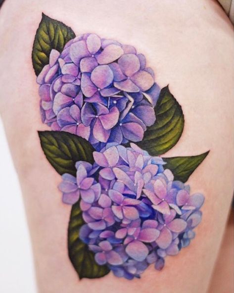 Elegant Flower Tattoos, Hydrangea Tattoo, Botanical Tattoo Design, Floral Tattoo Shoulder, Butterfly Back Tattoo, Nature Tattoo Sleeve, Sweet Tattoos, Gorgeous Tattoos, Botanical Tattoo