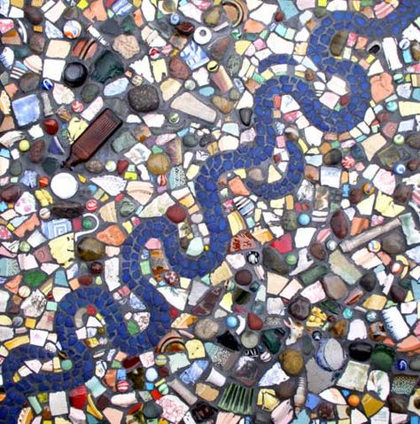 mosaic Tile Artwork, Mosaic Stepping Stones, Glass Pebbles, North Garden, Mosaic Madness, Found Object Art, Funny Picture, Found Objects, Mosaic Projects