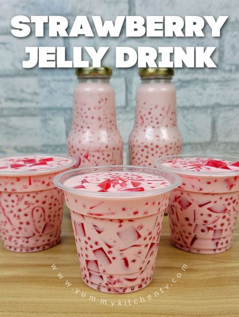 Strawberry Jelly Drink - Yummy Kitchen Korean Drinks Recipe, Jelly Drink, Tapioca Pearl, Korean Drinks, Diy Jelly, Milkshake Flavours, Milk Jelly, Filipino Food Dessert, Peach Jelly