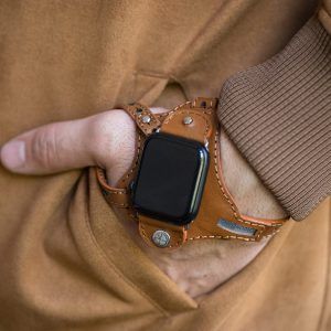 ErgonBand for Samsung watch - Ergonomic , leather watch band Mens Luxury Accessories, Leather Watch Cuff, Steampunk Leather, Samsung Smart Watch, Best Scooter, Leather Apple Watch Band, Samsung Watch, Apple Watch Case, Leather Watch Band