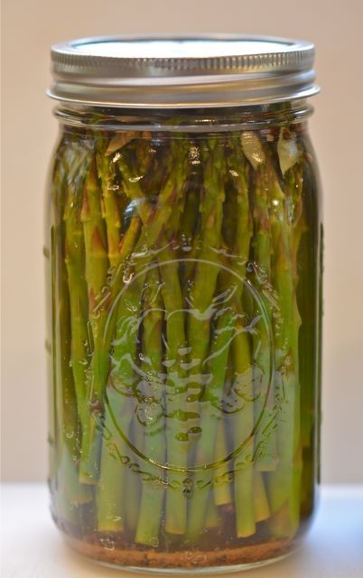 Pickled Asparagus. Pickle Appetizers, Pickled Foods, Pickle Vodka, Pickled Asparagus, Dehydrating Food, Homemade Ham, Canning Pickles, Refrigerator Pickles, Homemade Pickles