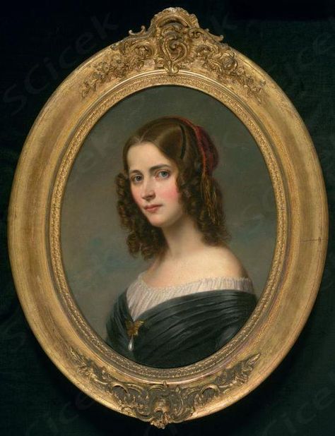 Oval Portrait, 19th Century Women, Portrait Jewelry, Side Portrait, Pre Raphaelite Art, Victorian Portraits, Old Portraits, Vintage Portrait, Miniature Portraits