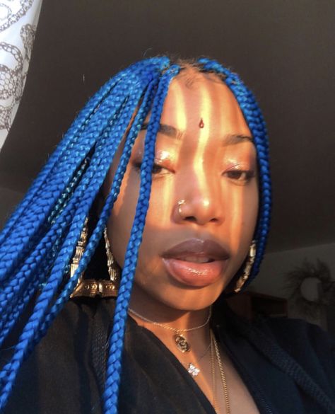 DEETRANADA💙 Blue Box Braids, Blue Braids, Colored Hairstyles, Small Box Braids, Cute Box Braids, Blonde Box Braids, Braided Hairdo, Styles Braids, Short Box Braids