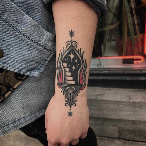 Staircase Tattoo, Portal Tattoo, Round Tattoo, Traditional Tattoo Inspiration, Hand And Finger Tattoos, Traditional Tattoo Sleeve, Traditional Tattoo Art, Tattoo Portfolio, Traditional Tattoos