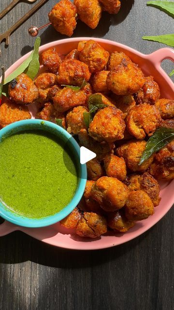 Anita Katyal on Instagram: "Spicy Soya chunks  popcorn ( protein packed vegetarian ) 

Serves 3 
230 calories and 22 G protein /serving 

Ingredients 
1.5 Cup Soya chunks 
1/4 cup Greek yoghurt /hung curd 
Handful chopped  cilantro leaves 
1/2 tsp Kashmiri Red chilli powder 
1/2 tsp Garam masala (MDH)
1 tsp Coriander powder
1/4 Turmeric powder 
Salt as per taste
1 tsp Ginger
1 tbsb minced Garlic 
1.5 tbsp Rice flour
1 tbsb almond flour ( if you don’t have it , add more rice flour ) 
2 tsp  Oil 
Little chaat masala to sprinkle at the end 

Tadka 
1 tsp oil 
1 small chopped garlic
2 small green chillies chopped 
10-12Curry leaves 
1.5-2 tbsp Maggie hot and sweet tomato sauce or any tomato ketchup ( adjust )
You can unsweetened tomato ketchup too 

Instructions 
Boil dry soya chunks for 4-5 m Soya Chunks Recipe Indian Dry, Soya Chunks Recipe Indian, Sweet Tomato Sauce, Soya Chunks Recipe, Soya Chunks, Red Chilli Powder, Turmeric Powder, Chaat Masala, Tomato Ketchup