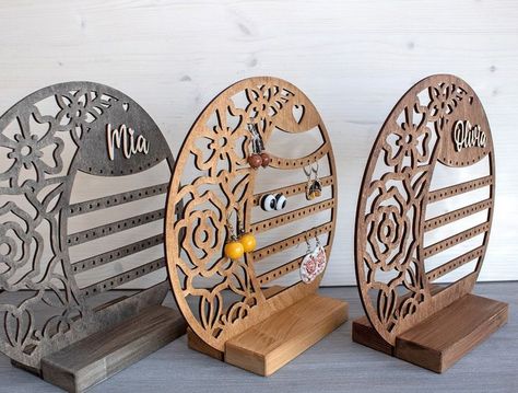 Personalized Wood Jewelry Organizer / Earring Holder / Wooden - Etsy Canada Entryway Key Holder Ideas, Key Holder Ideas, Entryway Key Holder, Wooden Jewelry Stand, Wood Laser Ideas, Wooden Key Holder, Door Signs Diy, Laser Cut Wood Crafts, Laser Engraved Gifts