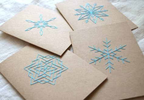 Embroidered Cards, Embroidered Paper, Embroidery Cards, Stitching Cards, Snowflake Cards, Christmas Card Crafts, Paper Embroidery, Christmas Embroidery, Christmas Advent