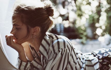 Emma Watson by Cass Bird for PORTER Magazine - Design Scene Fred And Hermione, Cass Bird, Alex White, Porter Magazine, Celebrity List, Fake Pictures, Hermione Granger, Emma Watson, Fashion Photographer