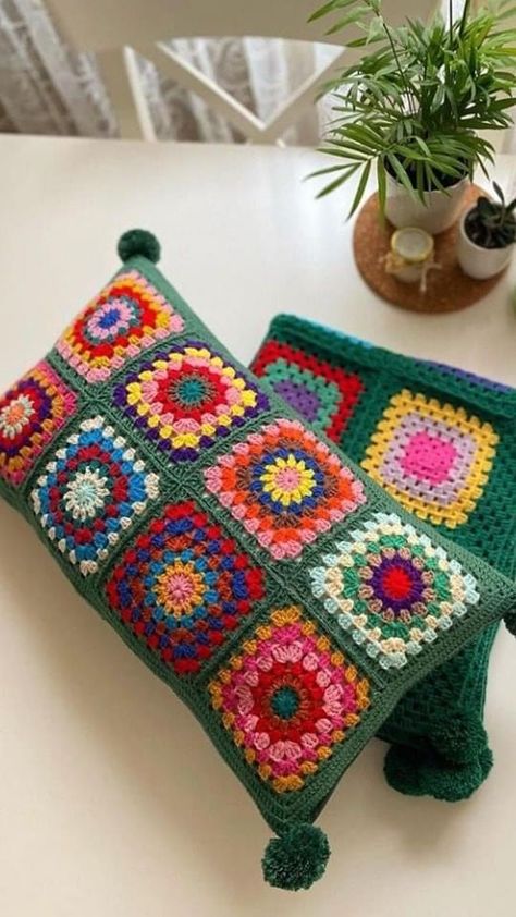 Crocheted Pillows, Modern Haken, Crochet Cushion Pattern, Cushion Cover Pattern, Crochet Cushion, Crochet Bedspread Pattern, Crochet Pillow Cover, Crochet Cushion Cover, Crochet Pillow Pattern