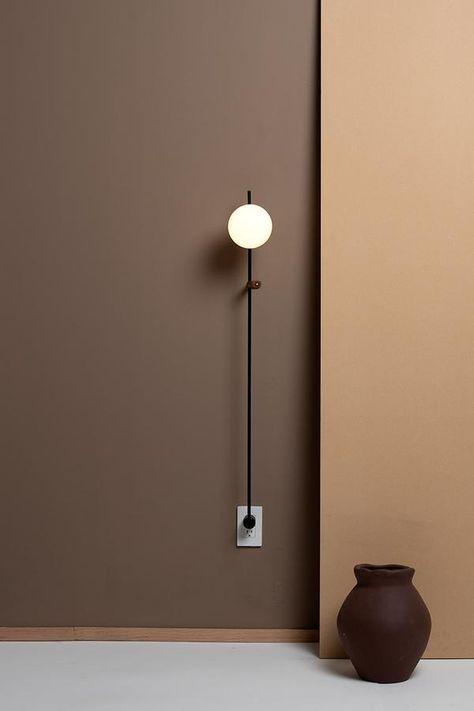 Wall mount lantern