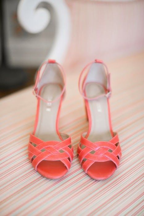 Southwestern Style: Wedding Inspiration Wedding Shoes Ballet Flats, Spanish Themed Weddings, Coral Wedding Colors, Coral Pantone, Pantone Wedding, Boho Wedding Shoes, Coral Shoes, Country Shoes, Montreal Wedding