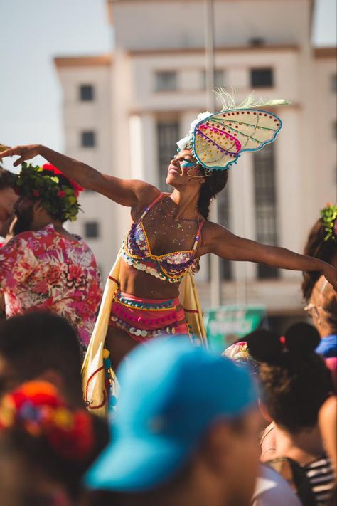 Rio Carnival Aesthetic, Brazil Carnival Aesthetic, Carnaval Aesthetic, Brazil Carnival Costume, Brazil Festival, Carnival Rio, Rio Festival, Carnival Brazil, Queen Butterfly