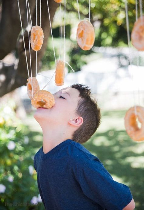 Stringed Donut Games Image 1 Donut Games, Games Halloween, Thanksgiving Games For Kids, Fun Halloween Games, Festival Games, Donut Birthday Parties, Rachel Hollis, Halloween Games For Kids, Easter Games