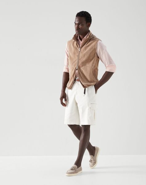 Bermuda shorts with cargo pockets (232MP52DG0670) for Man | Brunello Cucinelli Hooded Gilet, Sporty Shorts, Suede Vest, Boutique Online, Detachable Hood, Striped Fabrics, Clothes And Accessories, Sporty Style, Brunello Cucinelli