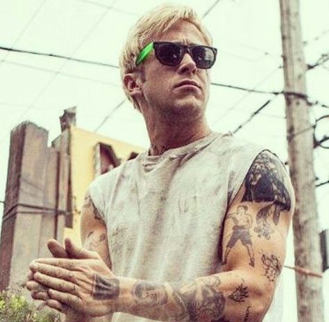 Ruggedly handsome (the place beyond the pines) Luke Glanton Tattoo, Ryan Gosling Place Beyond The Pines, Place Beyond The Pines Tattoos, Ryan Gosling Hair, Luke Glanton, Ryan Gosling Tattoos, Rock Chick Series, The Place Beyond The Pines, Place Beyond The Pines