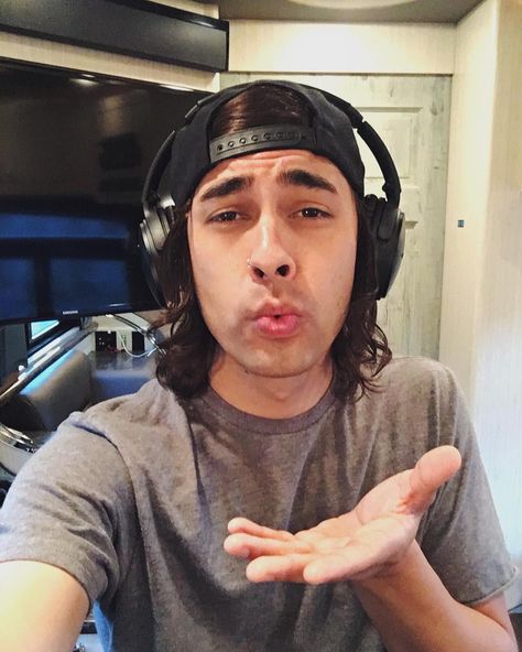 Vic Fuentes The Veil, Veil, Headphones, Funny, Instagram, Vic Fuentes