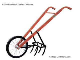 Garden Orchard, Farming Tools, Garden Cultivator, Garden Tools Diy, Agricultural Tools, American Garden, Cottage Crafts, Home Grown Vegetables, Garden Tool Storage