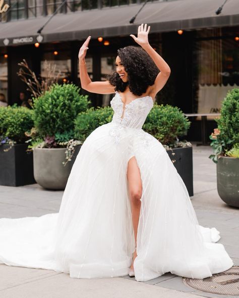 Bridal Dress Black Women, Black Women Wedding Dresses Gowns, Plus Size Wedding Dresses Black Women, Ballgown Wedding Dress Black Woman, Disney Bride Outfit, Black Women Wedding Dresses, Wedding Dresses Black Women, Wedding Dress Black, Glam Wedding Dress