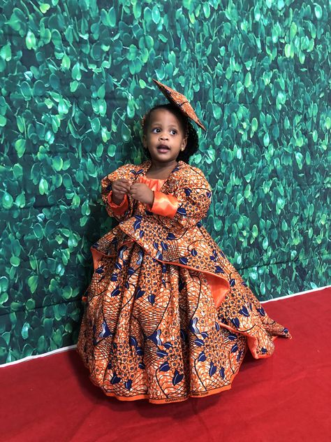 Children Ankara Gowns, Braids Kids Hairstyles, Viral Outfits, Fashion Ankara Styles, Kids Birthday Dresses, Christmas Gown, African Kids Clothes, Outfits For Christmas, Braids Kids