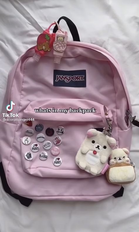 Mochila Kpop, What's In My Backpack, What's In My Bag, Backpack Essentials, School Bag Essentials, Inside My Bag, Purse Essentials, Handbag Essentials, In My Bag